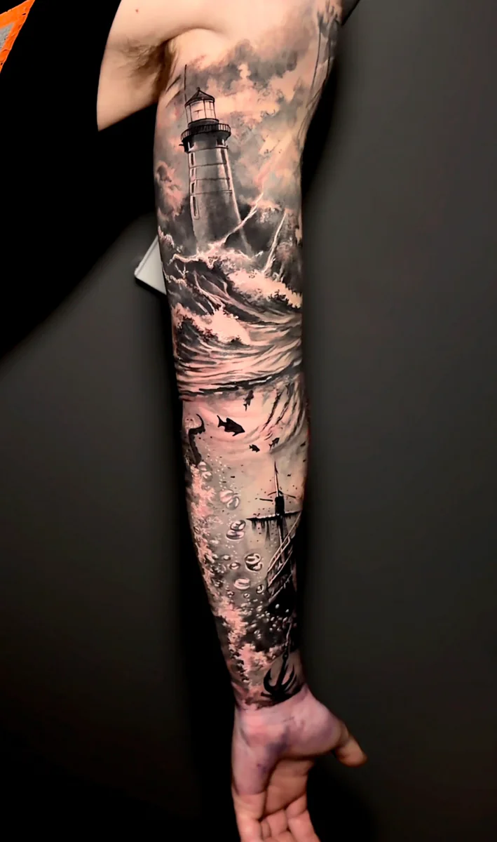 Lighthouse ocean sleeve