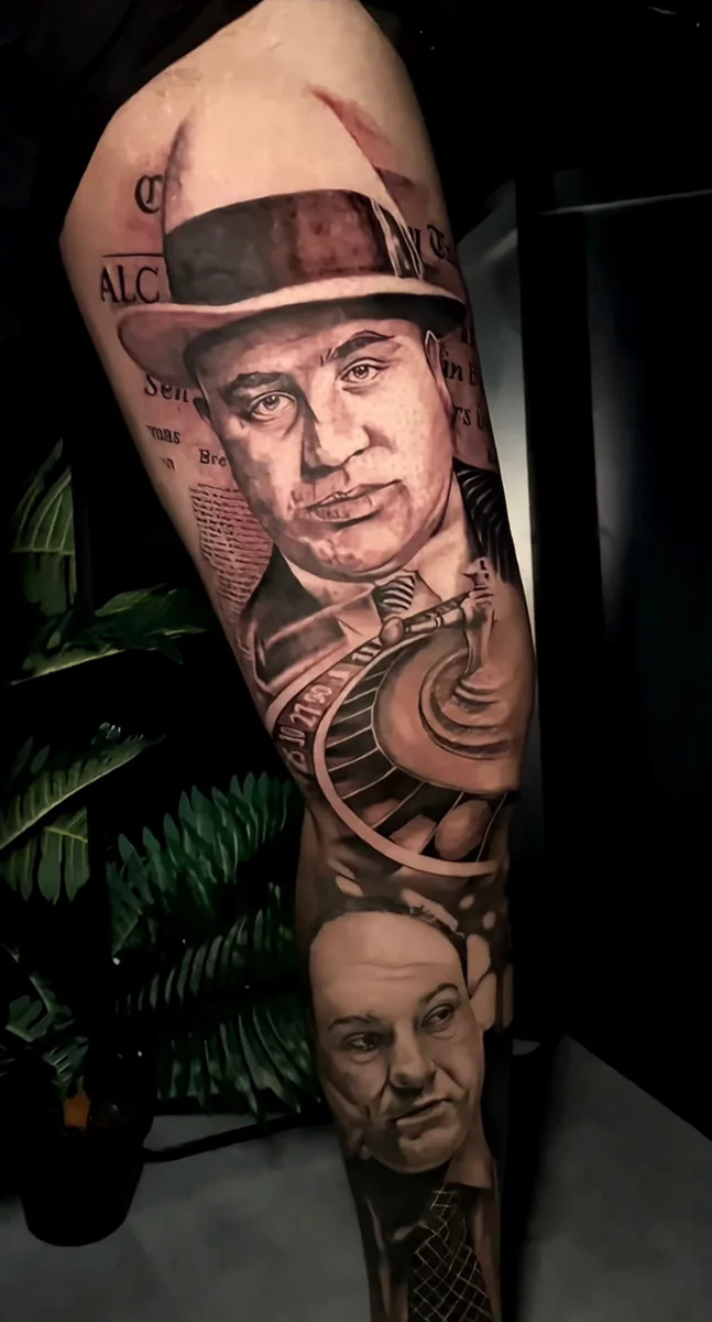 Portrait sleeve
